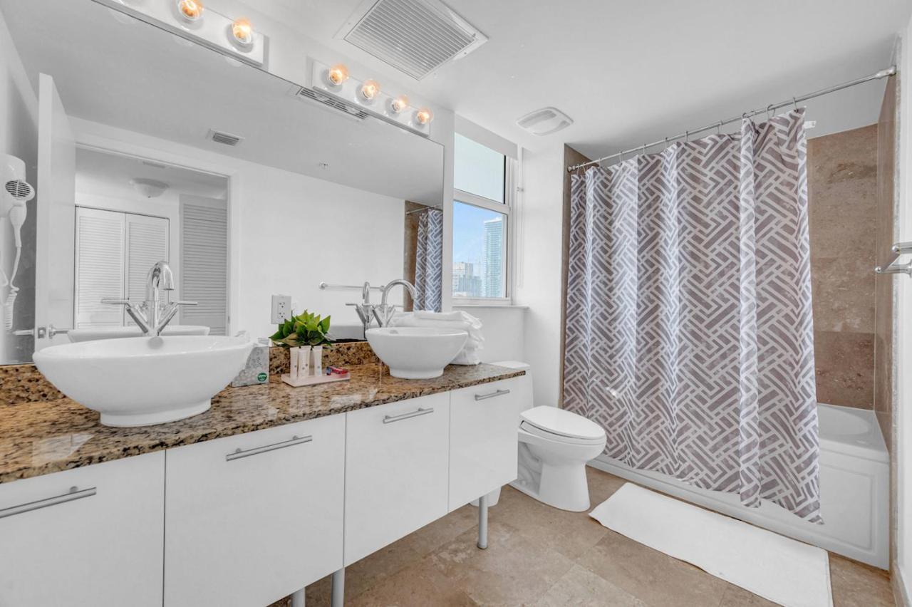 Iconic 2 Bedroom Loft Brickell-Stunning Views Маями Екстериор снимка