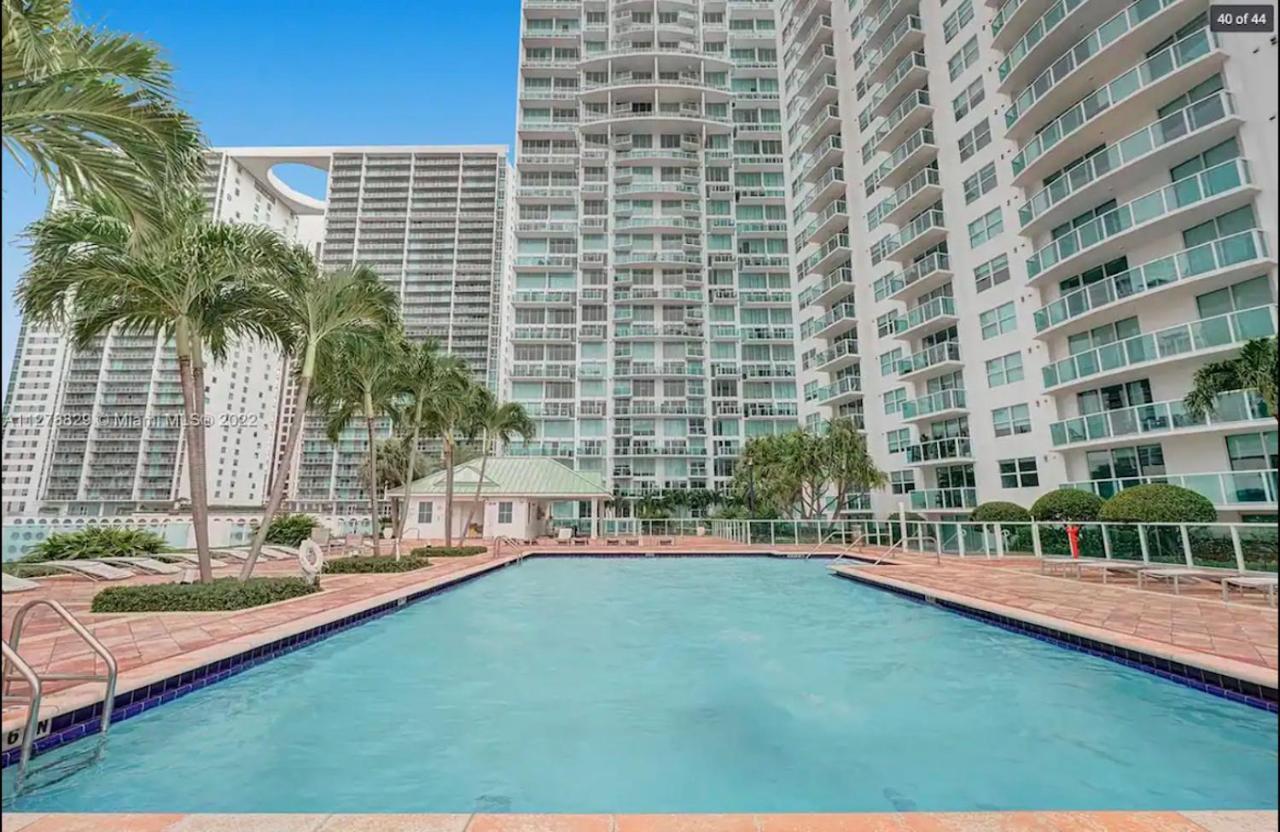 Iconic 2 Bedroom Loft Brickell-Stunning Views Маями Екстериор снимка